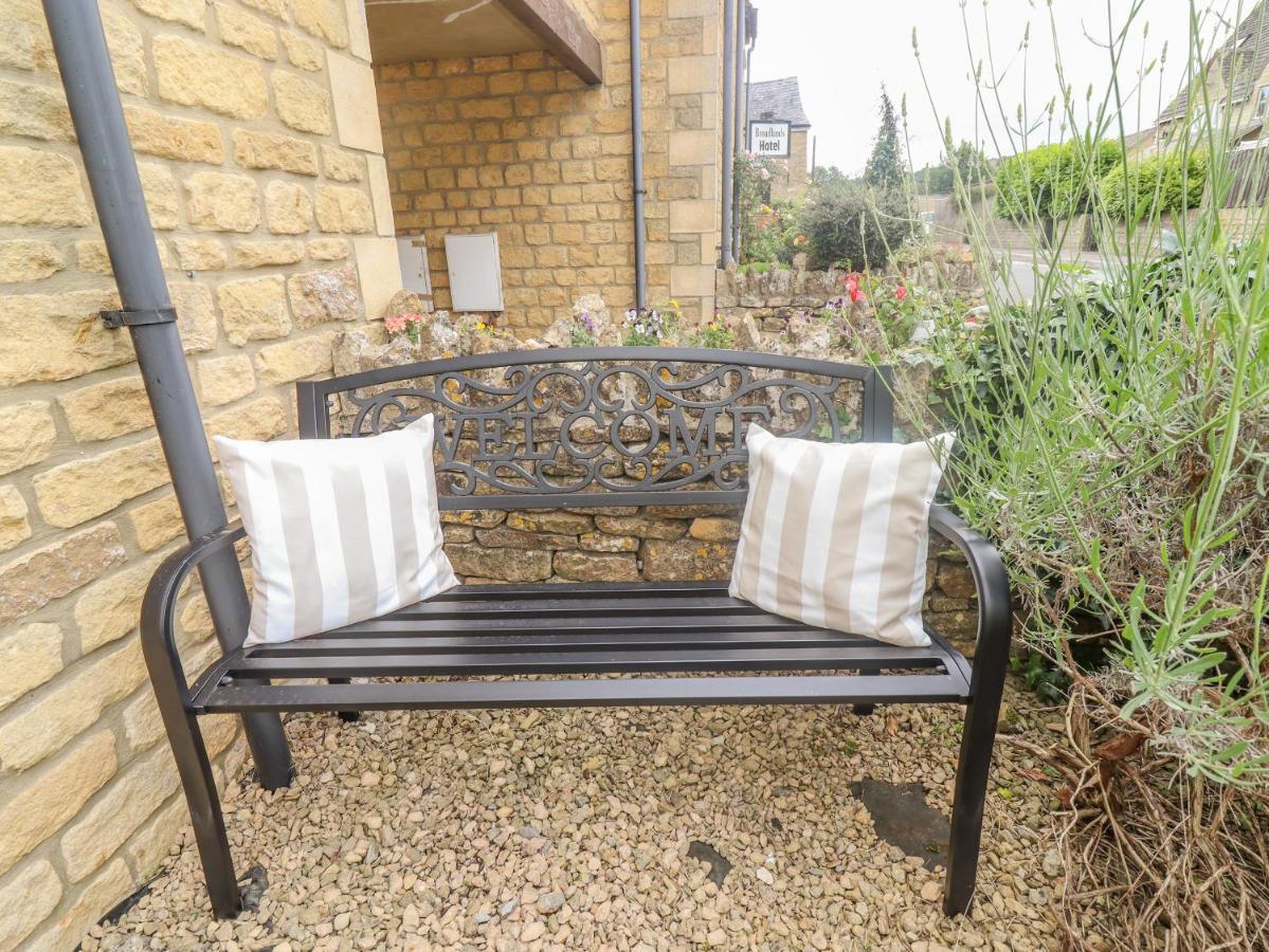 Villa The Cornerstone Cheltenham Esterno foto